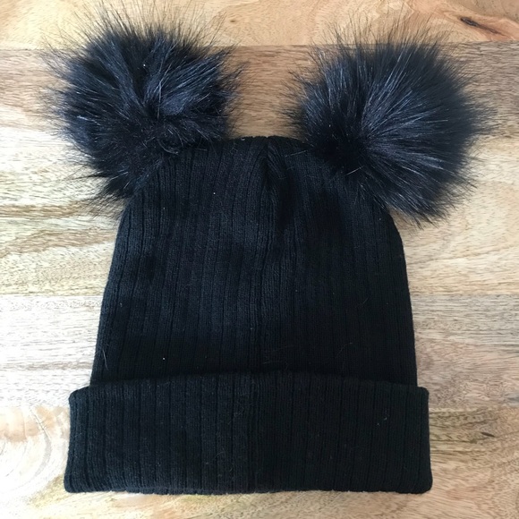 Fluffy Kitty Hat - Picture 2 of 4